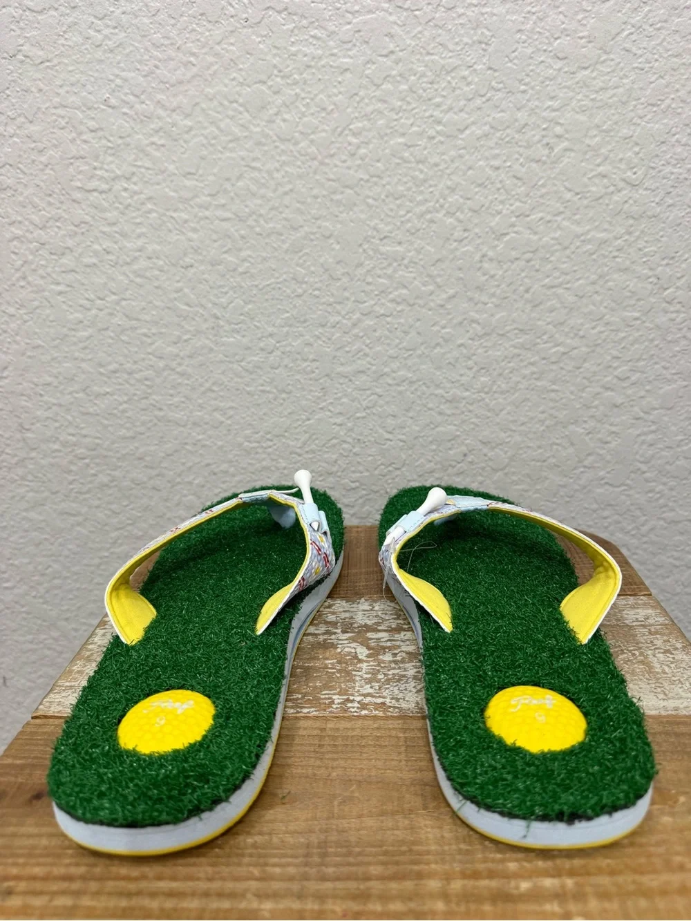 Reef Mulligan Breakfast Golf  Bottle Opener Flip Flops Men Size 9 NEW